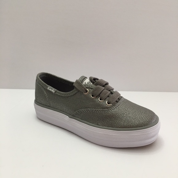 Keds Girls Triple Season Low Top Sneaker Silver - Picture 2 of 7